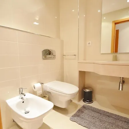 Apartamento T3 *
